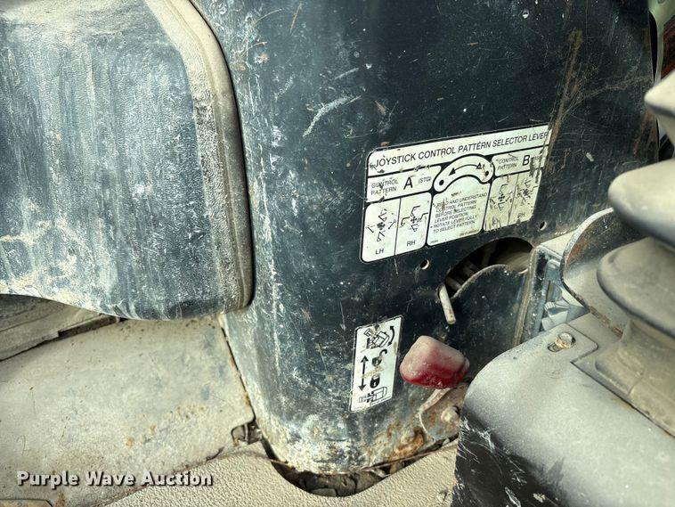 image for item FK1301 2002 Bobcat 331E*D mini excavator