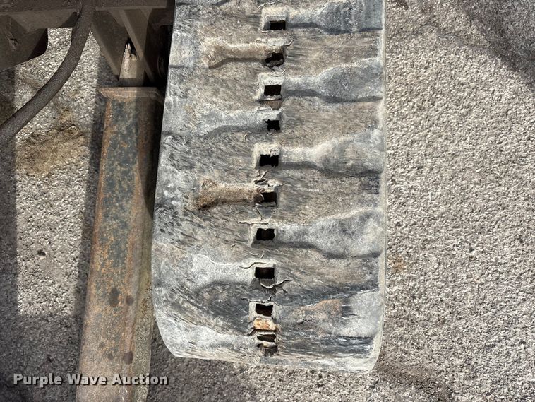 image for item FK1301 2002 Bobcat 331E*D mini excavator