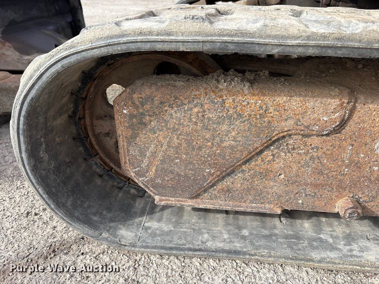 image for item FK1301 2002 Bobcat 331E*D mini excavator