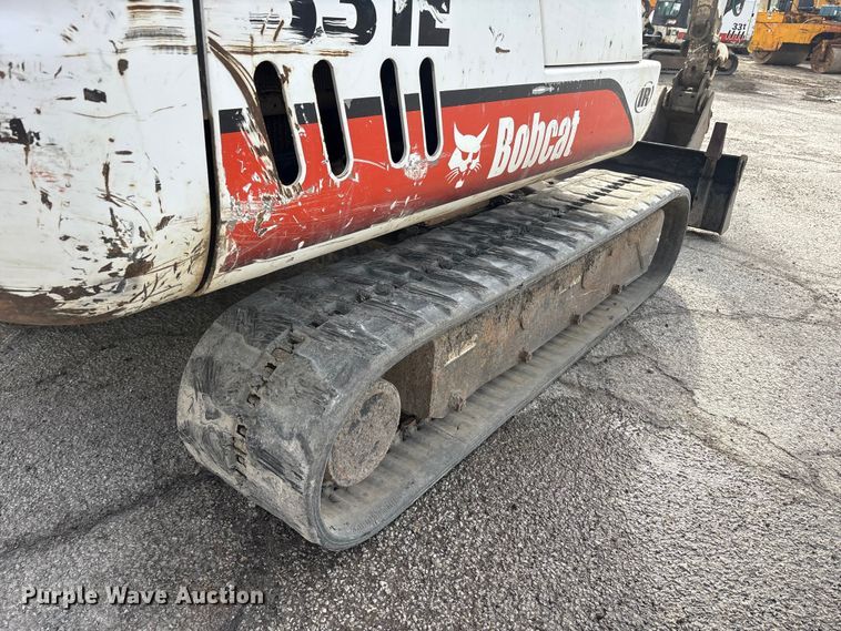 image for item FK1301 2002 Bobcat 331E*D mini excavator