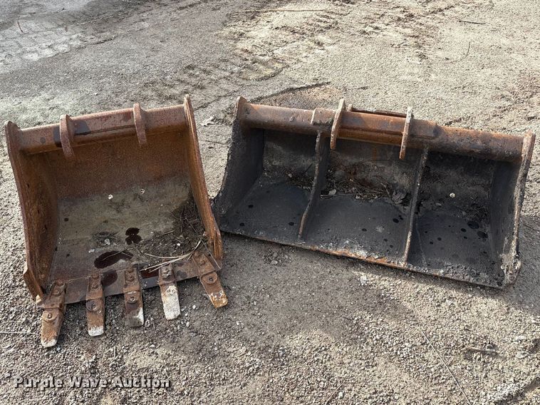 image for item FK1301 2002 Bobcat 331E*D mini excavator