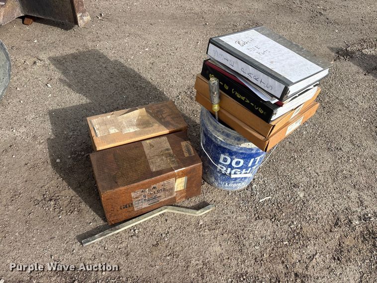 image for item FK1301 2002 Bobcat 331E*D mini excavator