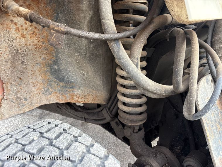 image for item FK1302 2004 Bobcat 5600 toolcat utility vehicle