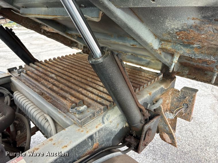 image for item FK1302 2004 Bobcat 5600 toolcat utility vehicle