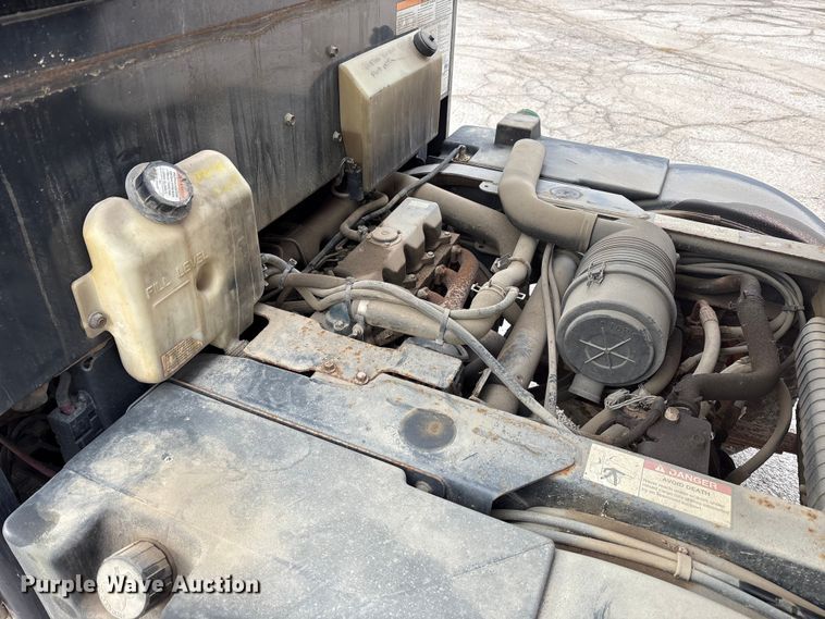 image for item FK1302 2004 Bobcat 5600 toolcat utility vehicle