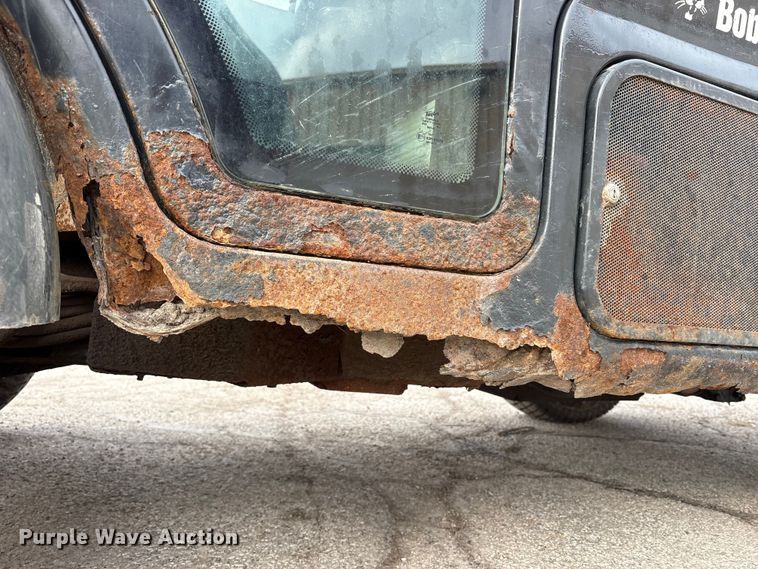 image for item FK1302 2004 Bobcat 5600 toolcat utility vehicle