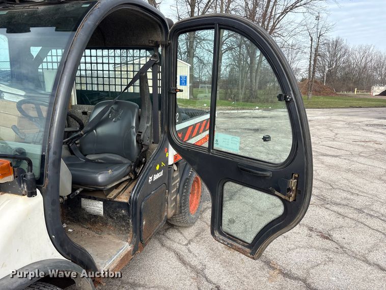 image for item FK1302 2004 Bobcat 5600 toolcat utility vehicle