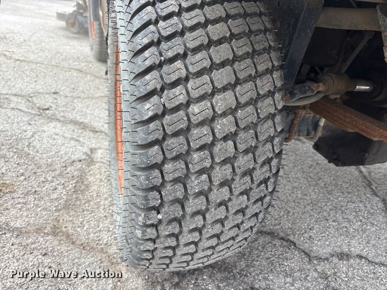 image for item FK1302 2004 Bobcat 5600 toolcat utility vehicle