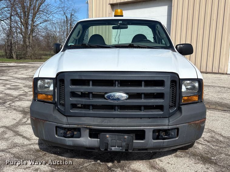 image for item FK1303 2007 Ford F250 Super Duty pickup truck