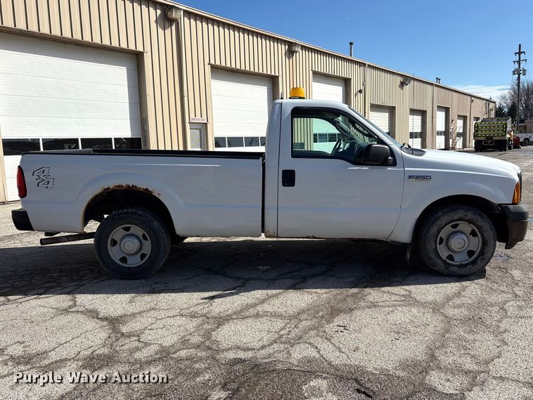 image for item FK1303 2007 Ford F250 Super Duty pickup truck