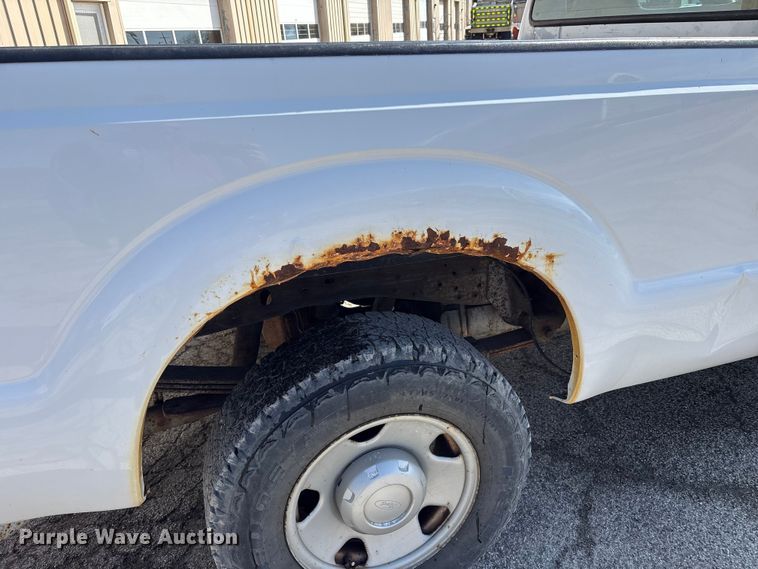 image for item FK1303 2007 Ford F250 Super Duty pickup truck