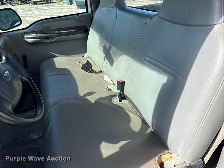 image for item FK1303 2007 Ford F250 Super Duty pickup truck