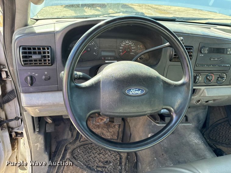 image for item FK1303 2007 Ford F250 Super Duty pickup truck