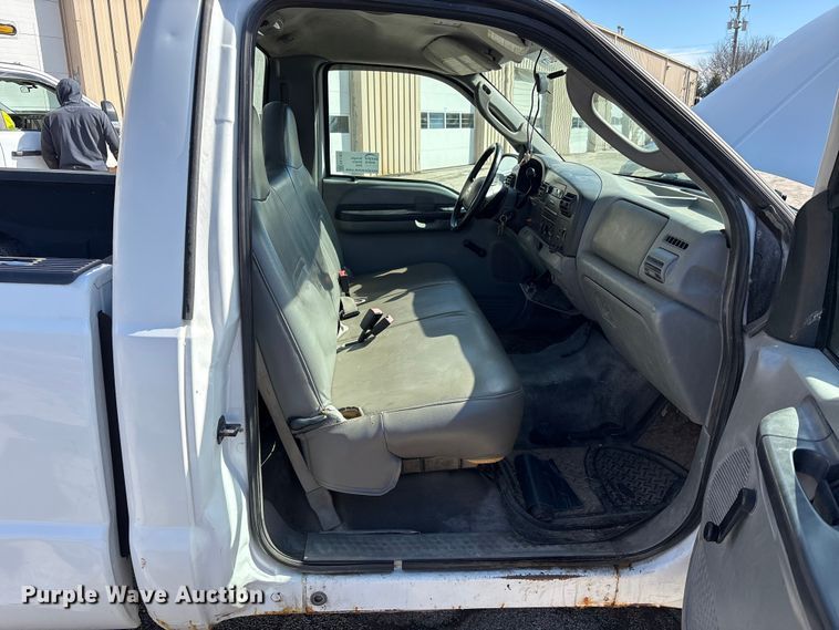 image for item FK1303 2007 Ford F250 Super Duty pickup truck