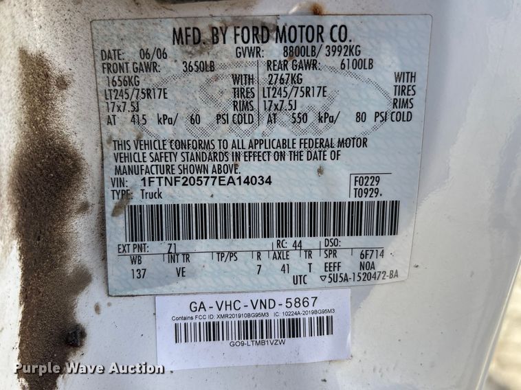 image for item FK1303 2007 Ford F250 Super Duty pickup truck