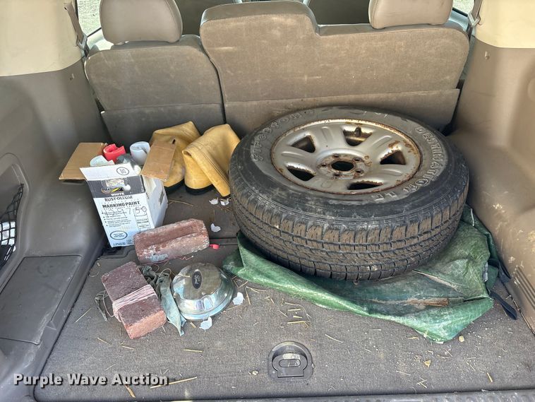 image for item FK1304 2005 Ford Explorer SUV