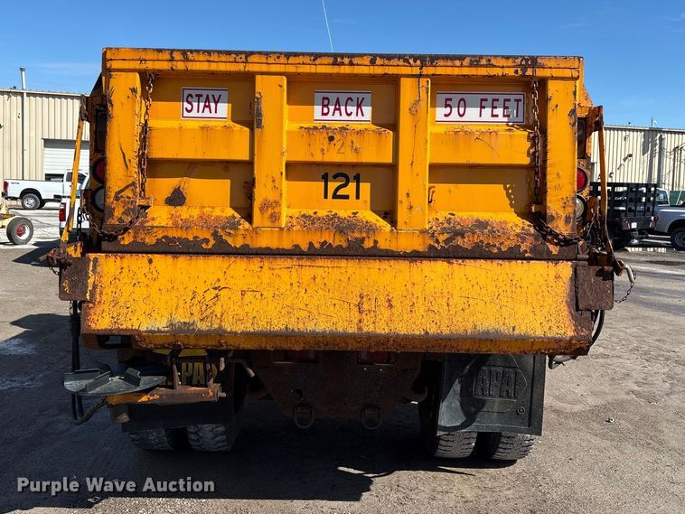 image for item FK1307 1994 International 4900 dump truck