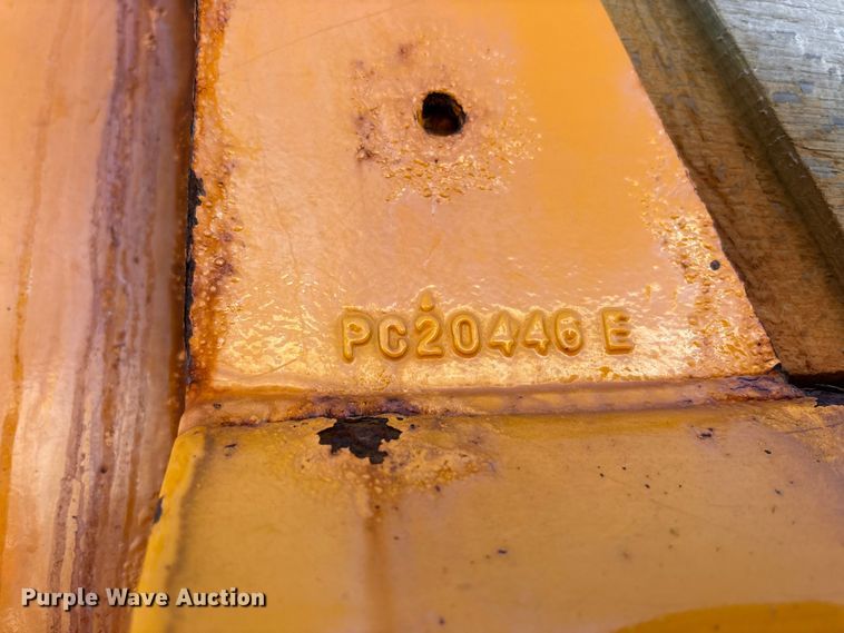 image for item FK1307 1994 International 4900 dump truck