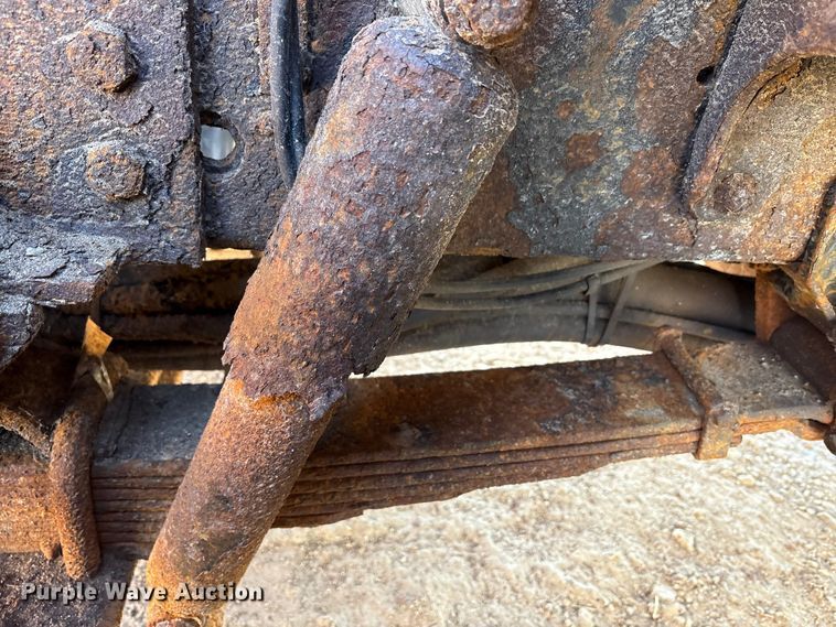 image for item FK1307 1994 International 4900 dump truck