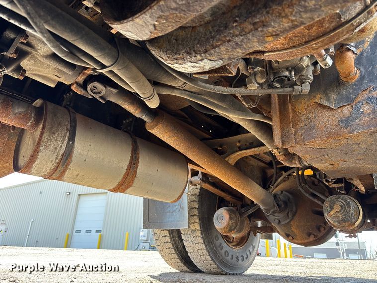 image for item FK1307 1994 International 4900 dump truck