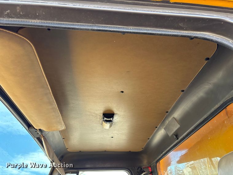 image for item FK1307 1994 International 4900 dump truck