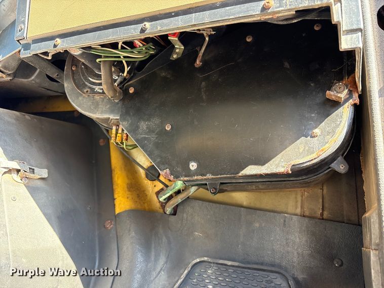 image for item FK1307 1994 International 4900 dump truck