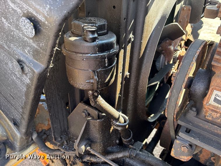 image for item FK1307 1994 International 4900 dump truck