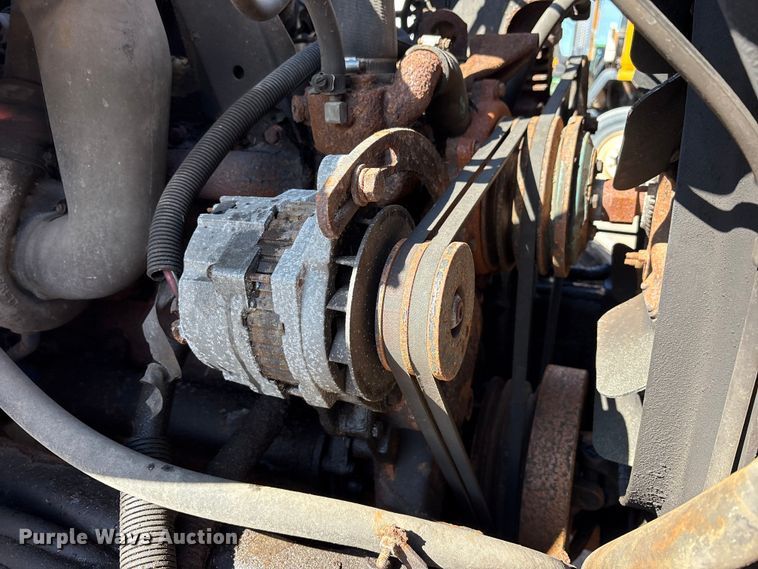 image for item FK1307 1994 International 4900 dump truck