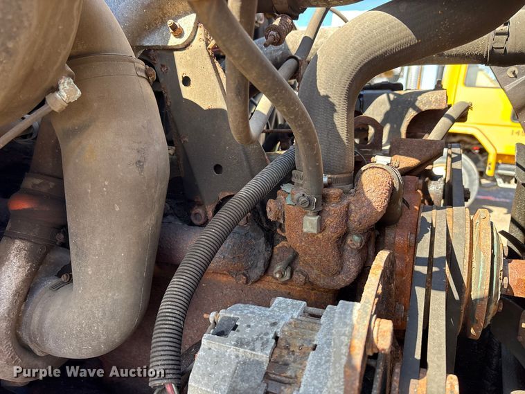 image for item FK1307 1994 International 4900 dump truck