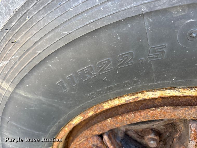 image for item FK1307 1994 International 4900 dump truck