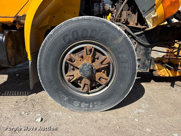 image for item FK1307 1994 International 4900 dump truck