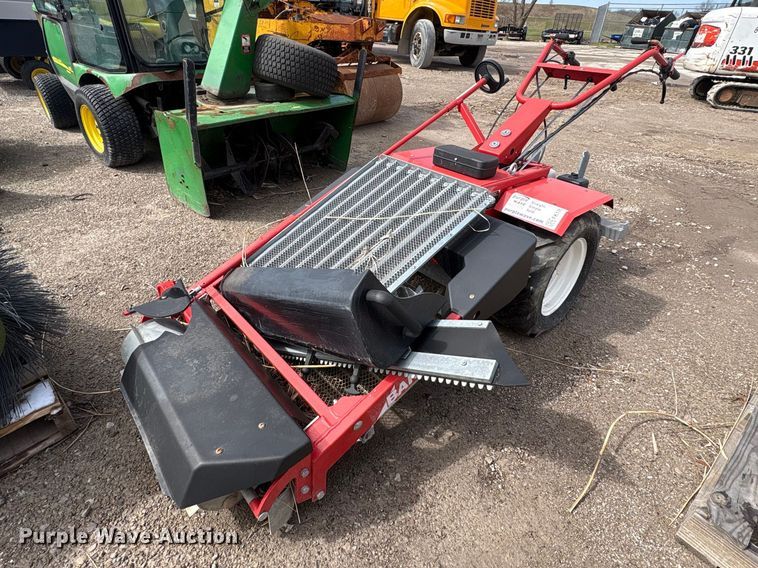 image for item FK1312 Barber Sandman 850 beach groomer