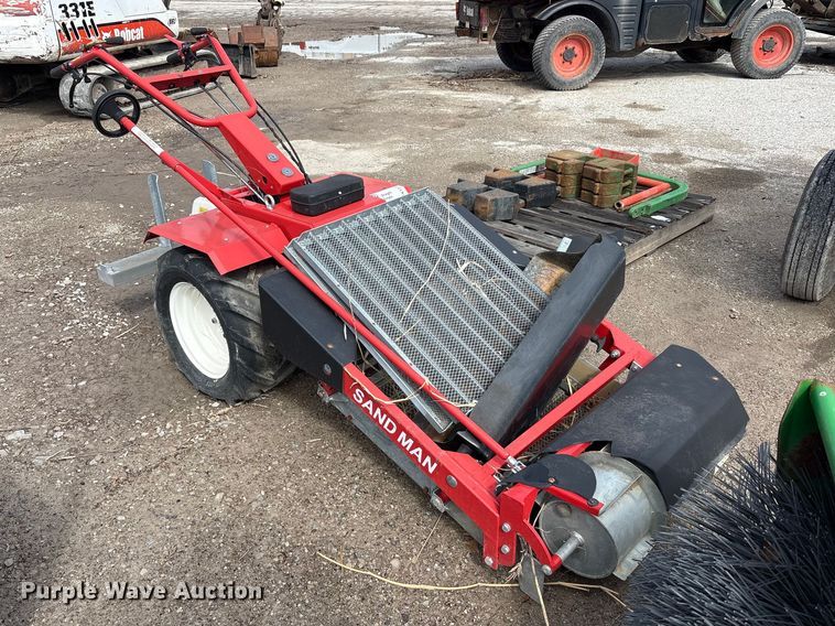 image for item FK1312 Barber Sandman 850 beach groomer