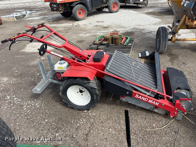 image for item FK1312 Barber Sandman 850 beach groomer