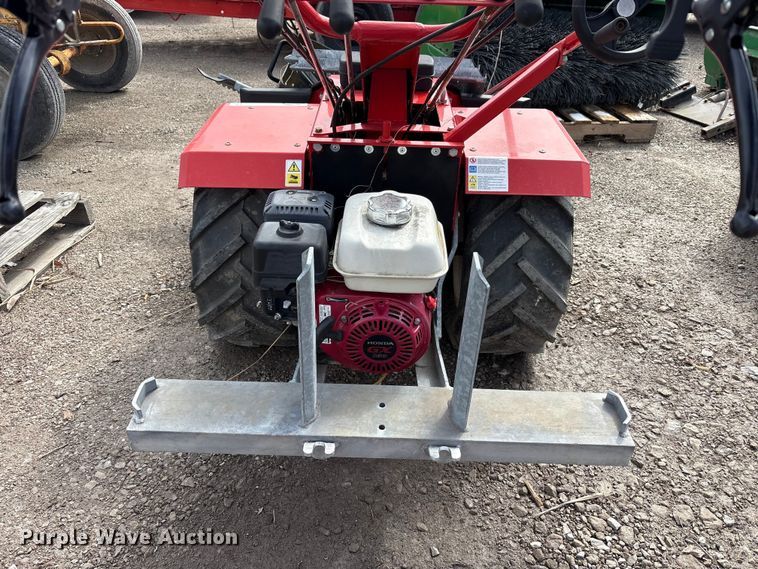 image for item FK1312 Barber Sandman 850 beach groomer