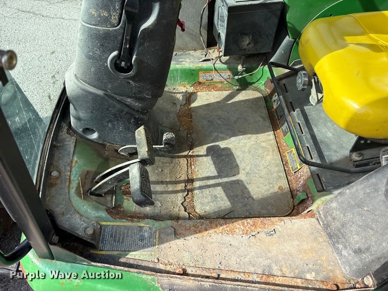 image for item FK1314 2013 John Deere 1445 series II lawn mower