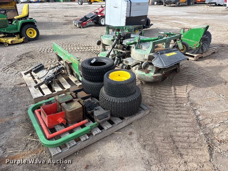 image for item FK1314 2013 John Deere 1445 series II lawn mower