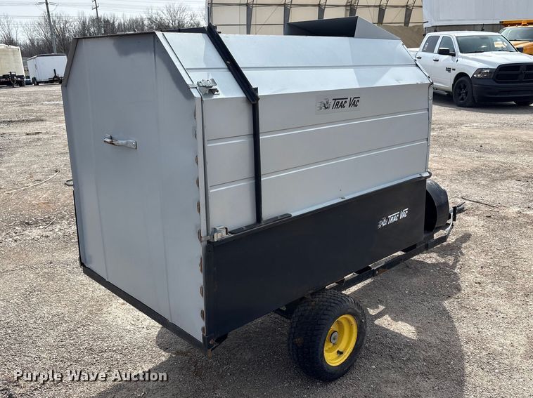 image for item FK1315 Trac Vac 880 leaf vacuum