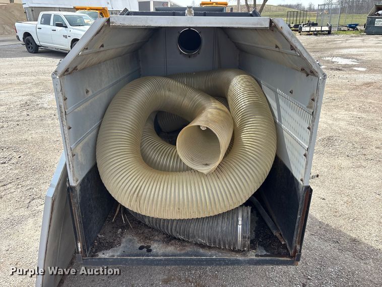 image for item FK1315 Trac Vac 880 leaf vacuum