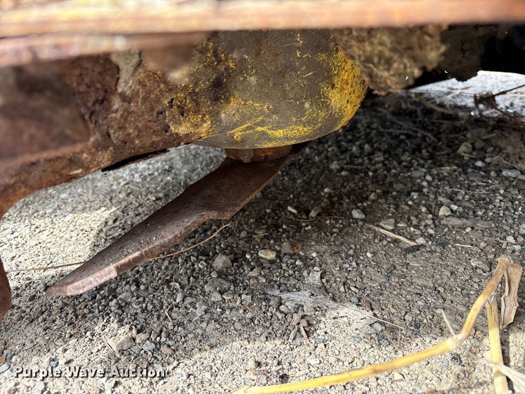 image for item FK1316 John Deere 425 lawn mower