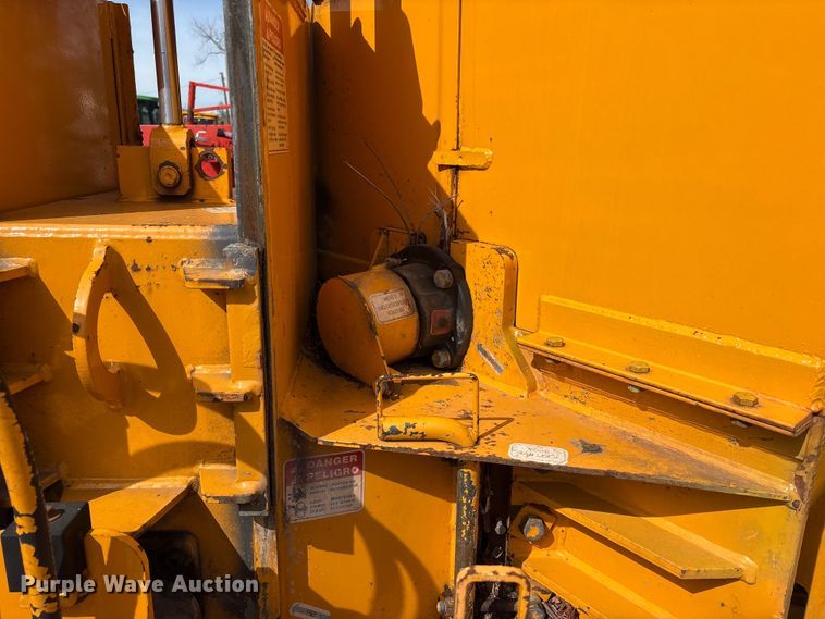 image for item FK1318 Bandit 250 XP wood chipper