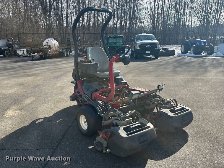 image for item FK1823 2014 Toro Greensmaster 3300 Triflex reel mower