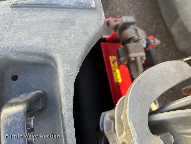 image for item FK1823 2014 Toro Greensmaster 3300 Triflex reel mower