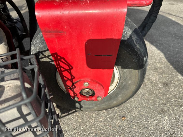 image for item FK1825 2007 Toro Greensmaster 3150 reel mower