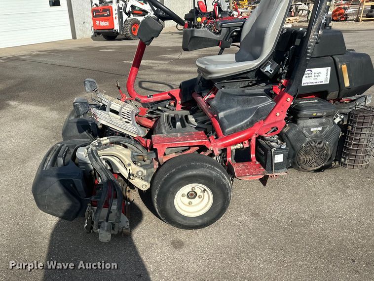 image for item FK1826 2013 Toro Greensmaster 3300 Triflex reel mower