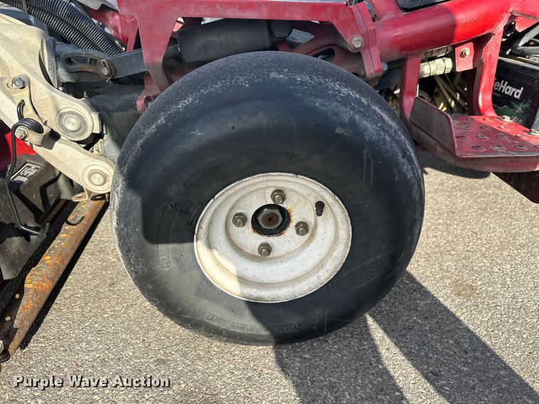 image for item FK1826 2013 Toro Greensmaster 3300 Triflex reel mower