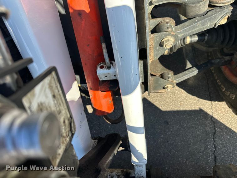image for item FK1832 2019 Bobcat 5600 utility vehicle