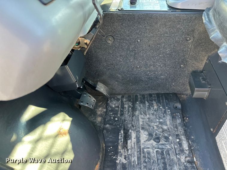 image for item FK1832 2019 Bobcat 5600 utility vehicle