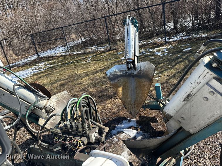 image for item FK1833 Care Tree skid steer tree spade