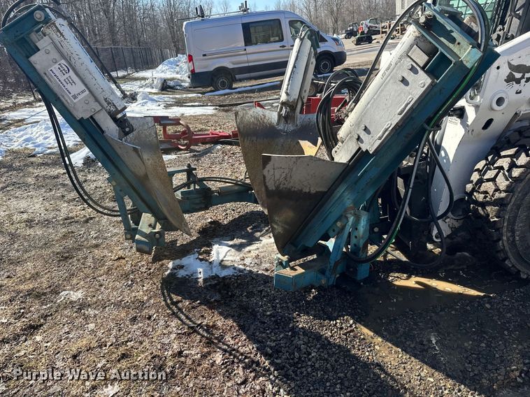 image for item FK1833 Care Tree skid steer tree spade